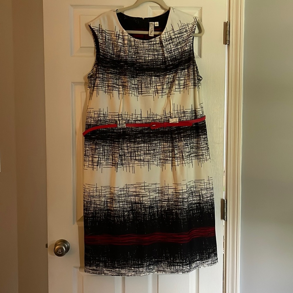 Emma & Michelle belted womens dress, size 18